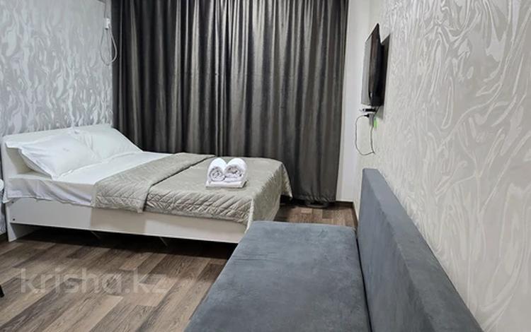 1-бөлмелі пәтер · 20 м² · 1/9 қабат, Казыбек би 125 — Байтурсынова Толеби, бағасы: 15 000 ₸ в Алматы, Алмалинский р-н — фото 4