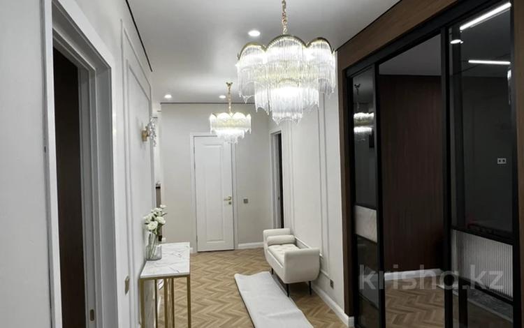 4-комнатная квартира · 130 м², мангилик ел 19/2 за 98 млн ₸ в Астане, Есильский р-н — фото 2