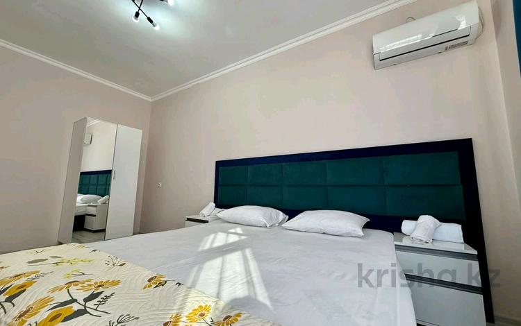 3-комнатная квартира · 90 м² · 15/19 этаж, 7А мкр 21 за 30 000 ₸ в Актау — фото 14