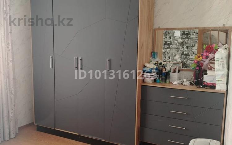 3-бөлмелі пәтер · 80 м² · 6/9 қабат, Қонаев ш/а. 55, бағасы: 28.5 млн ₸ в Уральске, мкр Кунаева — фото 2