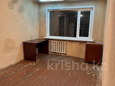 3-комнатная квартира · 58 м² · 1/5 этаж, Назарбаева за 16 млн 〒 в Петропавловске