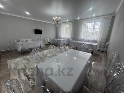 Дом · 5 комнат · 174 м², 3 проезд Станционная 38/30 за 70 000 ₸ в Костанае, Костанай-2