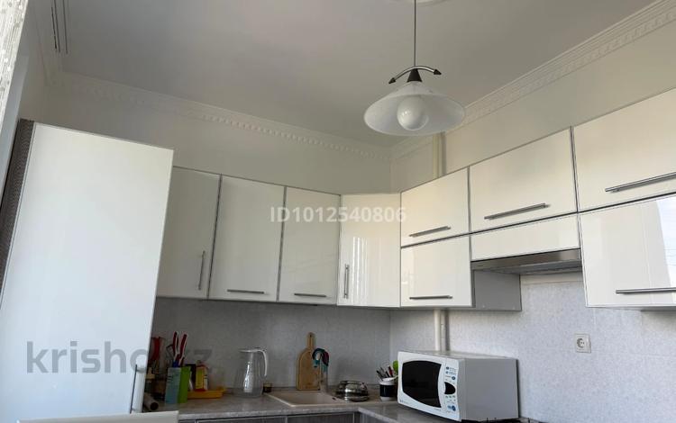 2-комнатная квартира · 53 м² · 3/9 этаж, 4 микрорайон 11 за 25.5 млн ₸ в Аксае — фото 3