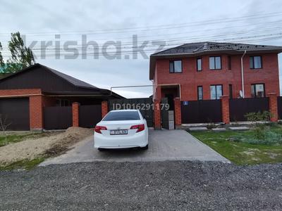 Жеке үй · 6 бөлме · 240 м², Ақшам 18, бағасы: 60 000 ₸ в Актобе, жилой массив Рауан
