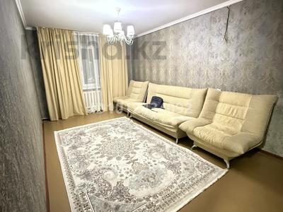 3-комнатная квартира · 60 м² · 1/5 этаж, 8-й микрорайон, 8-й микрорайон 30 — Напротив Изуми за 200 000 〒 в Шымкенте, Туран р-н