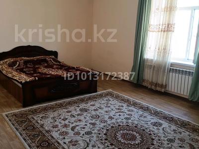 3-бөлмелі пәтер · 100 м² · 1/2 қабат, Пляжная, бағасы: 18 000 ₸ в Актау, мкр Приморский