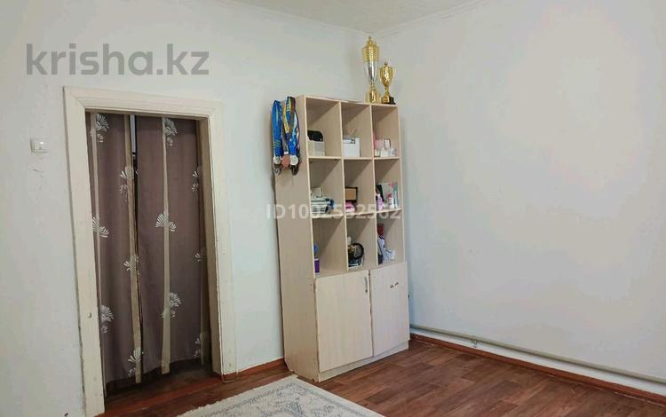 Үйдің бір бөлігі · 1 бөлме · 27.2 м² · 9 жүзд., Каратальская 70 КВ 2 — Сахарная завод, бағасы: 5.5 млн ₸ в Карабулаке — фото 2