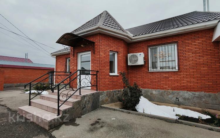 Отдельный дом · 4 комнаты · 131 м² · 12 сот., Ж.М. Дружба за 90 млн 〒 в Костанае — фото 2