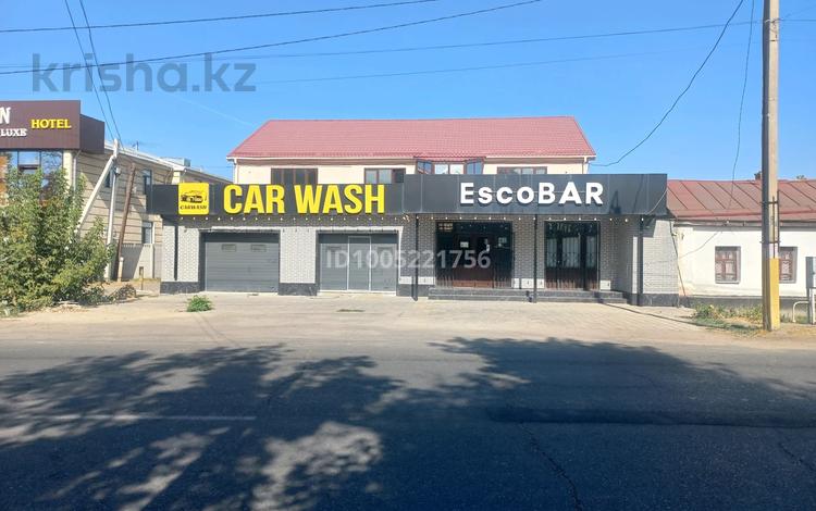 Азс, автосервисы и автомойки, общепит, салоны красоты, бани, гостиницы и зоны отдыха, медцентры и аптеки, образование · 490 м² за 150 млн 〒 в Таразе — фото 2