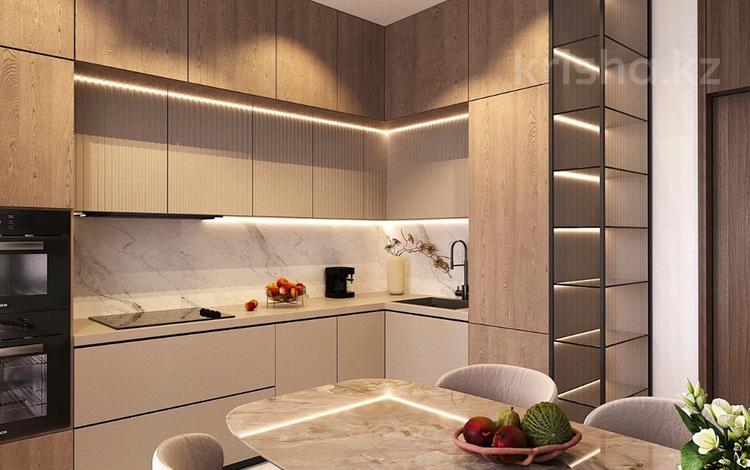 3-комнатная квартира · 120 м² · 3 этаж, Аль-Фараби 69 за 2.5 млн ₸ в Алматы, Бостандыкский р-н — фото 2