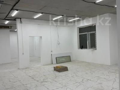 Свободное назначение, офисы, магазины и бутики, склады, салоны красоты, развлечения · 250 м² за 39 млн ₸ в Алматы, Наурызбайский р-н