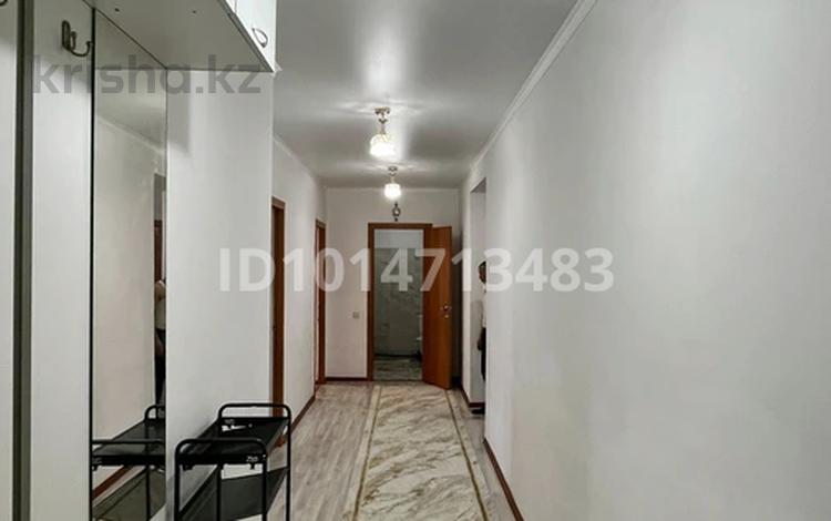 3-бөлмелі пәтер · 100 м² · 5/5 қабат, Строитель ш/а., Циолковский, бағасы: 32 млн ₸ в Уральске, мкр Строитель — фото 2