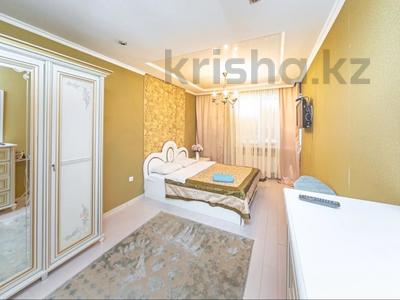 3-комнатная квартира, 100 м², 24/24 этаж посуточно, Сарайшык 5б за 22 990 〒 в Астане, Есильский р-н