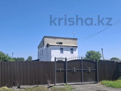 Жер үй мен саяжайлар в Абай обл.: Жеке үй · 5 бөлме · 220 м² · 10 сот., Карагайлы 10 — Р/н АЗС Юбелейная, бағасы: 25 млн 〒 Жеке үй · 5 бөлме · 220 м² · 10 сот., Карагайлы 10 — Р/н АЗС Юбелейная, бағасы: 25 млн 〒 в Семее, Красный Кордон