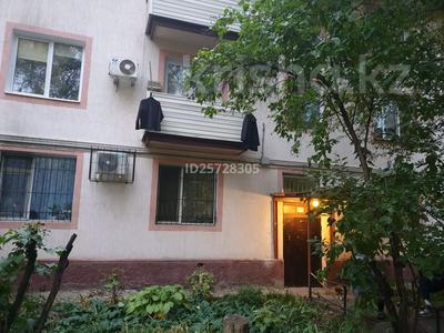 1-комнатная квартира, 35 м², 2/3 этаж помесячно, Габдуллина 80 за 245 000 〒 в Алматы, Бостандыкский р-н
