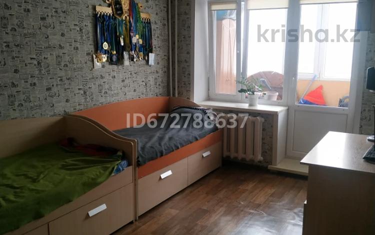 2-комнатная квартира, 63 м², 1/10 этаж, Майры 25