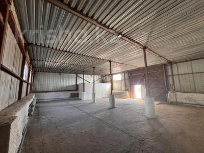 Свободное назначение, офисы, склады · 200 м² за 700 000 ₸ в Уральске