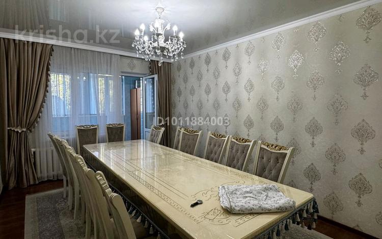 4-бөлмелі пәтер · 86 м² · 4/5 қабат, Мкр. Самал 52, бағасы: 25 млн ₸ в Таразе — фото 2