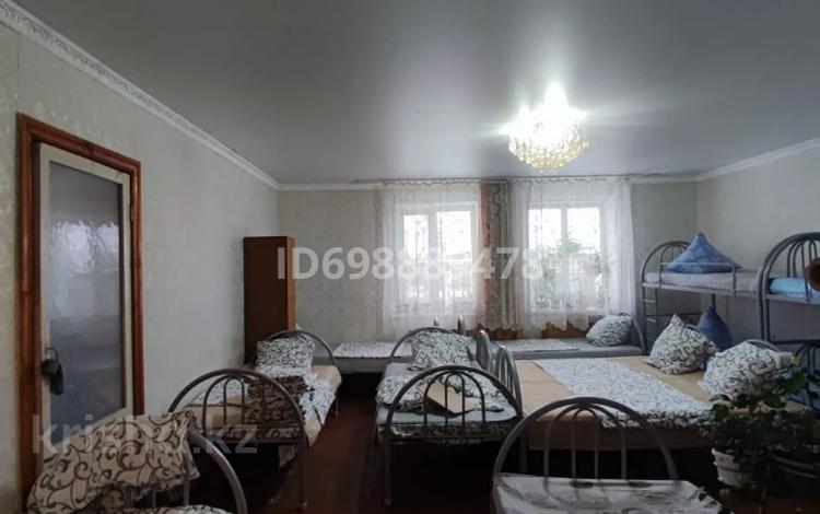 2-бөлмелі пәтер · 120 м² · 1/1 қабат, Казбека Нуралина 154, бағасы: 2 000 ₸ в Экибастузе — фото 2