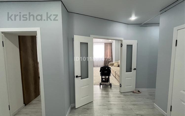 2-комнатная квартира · 60 м² · 5/5 этаж, мкр Улы Дала 995 за 20 млн ₸ в Таразе — фото 2