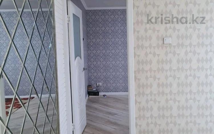 3-бөлмелі пәтер · 60 м² · 1/5 қабат, 8-й микрорайон, 8-й микрорайон 6 — МАМЫТОВА, бағасы: 28 млн ₸ в Шымкенте, Туран р-н — фото 2