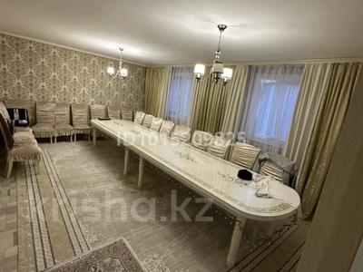 Жеке үй · 6 бөлме · 131 м² · 8 жүзд., Самал-1 ш/а 14 — ул Корикты 14, бағасы: 69 млн ₸ в Шымкенте, Абайский р-н