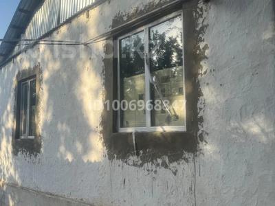 Часть дома · 4 комнаты · 65 м² · 6 сот., Абай 17 — Базарбай ауылы за 2.9 млн ₸ в Сарыкемере