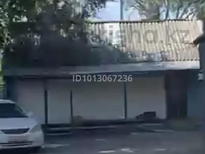 Отдельный дом · 4 комнаты · 100 м² · 10.5 сот., Бектурова 46 — Центр за 30 млн ₸ в Коктума