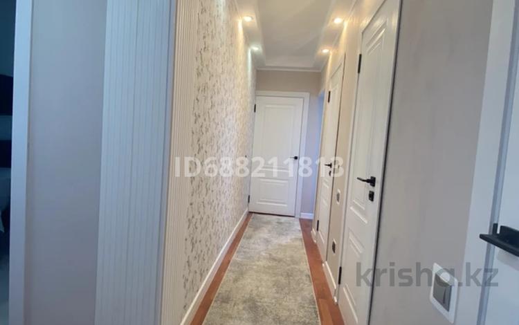 3-комнатная квартира · 80 м² · 8/12 этаж, Достык 53 за 550 000 〒 в Алматы, Медеуский р-н — фото 2