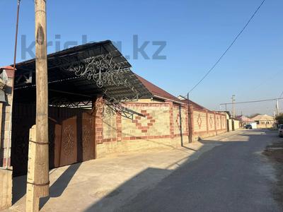 Отдельный дом · 4 комнаты · 200 м² · 10 сот., Бейсенбиева 6 — Находится рядом с школы Сапарбаева М. за 62 млн 〒 в Карасу