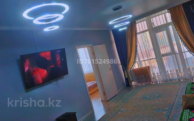 3-комнатная квартира · 70 м² · 4/12 этаж, Кошкарбаева 1140 — Находится возле нового Апорт и Аэропорт за 25 000 ₸ в  — фото 2