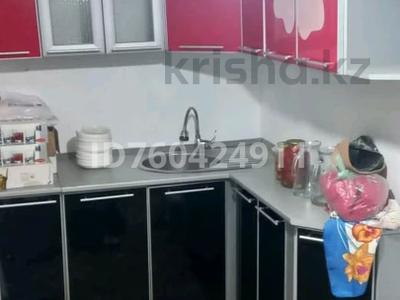 Дача · 2 комнаты · 100 м² · 6 сот., Химплкст 2 17 за 3 млн 〒 в Актобе, жилой массив Акжар-2