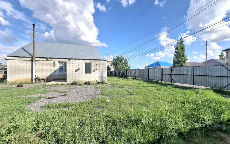 Отдельный дом · 3 комнаты · 80 м² · 10 сот., Сарбаздар — Новостройка за 15 млн ₸ в Актобе, жилой массив Курайлы — фото 2