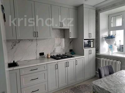 Продажа квартир в Северо-Казахстанской обл.: 3-комнатная квартира · 95 м² · 2/5 этаж, Кизатова 3 н за 43.5 млн 〒 3-комнатная квартира · 95 м² · 2/5 этаж, Кизатова 3 н за 43.5 млн 〒 в Петропавловске