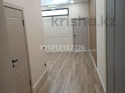 1-бөлмелі пәтер · 34 м² · 1/12 қабат, мкр Акбулак, Дарабоз 91, бағасы: 23.5 млн ₸ в Алматы, Алатауский р-н