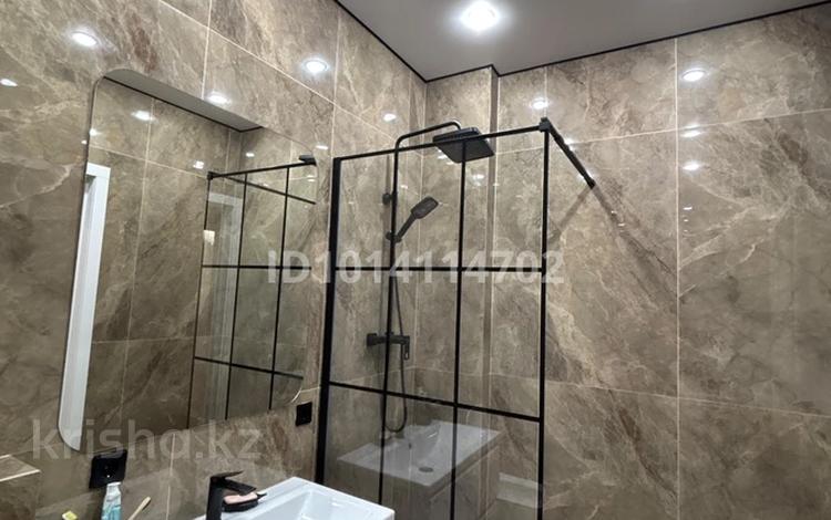 2-комнатная квартира · 45 м² · 3/10 этаж, Жубан Молдагалиев 1 за 300 000 ₸ в Астане, Нура р-н — фото 2