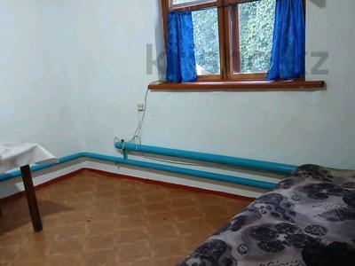 Часть дома · 1 комната · 38 м², Рахат 18б за 50 000 〒 в Актобе, мкр Авиагородок