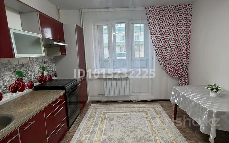 2-бөлмелі пәтер · 60 м² · 3/5 қабат, Нұрсая ш/а. 6 — За Спорт школой, напротив 5000 мелочей, бағасы: 18.8 млн ₸ в Атырау, мкр Нурсая — фото 2