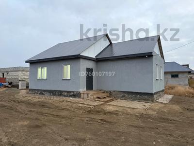 Отдельный дом · 2 комнаты · 110 м² · 8 сот., мкр Самал, Барис Матвеев 32 — 25 за 23.9 млн 〒 в Атырау