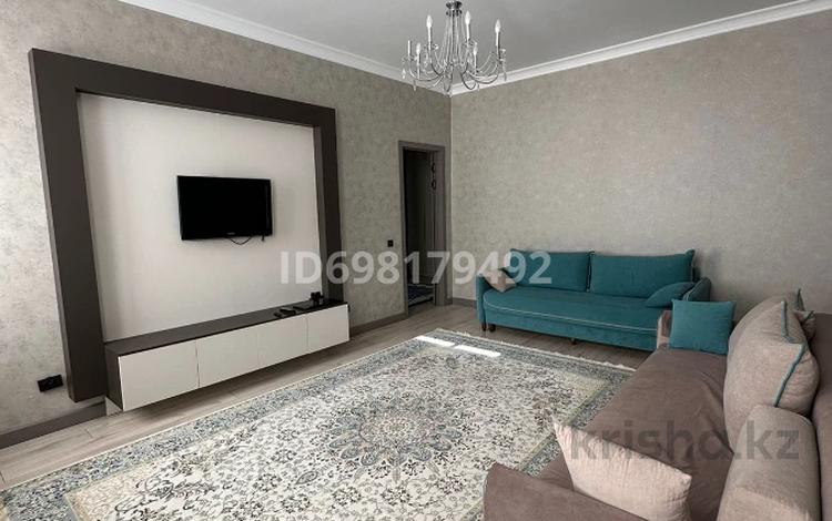 2-комнатная квартира · 76 м² · 3/8 этаж, Мәңгілік Ел 21 за 350 000 ₸ в Астане, Есильский р-н — фото 2