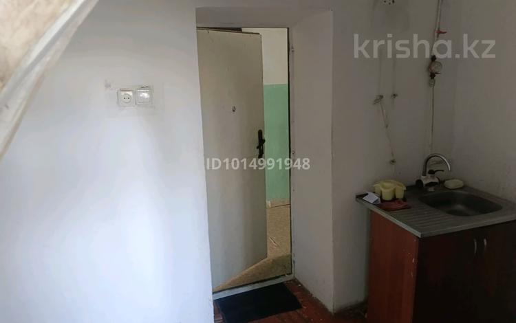 1 бөлме · 18 м² · 5/5 қабат, Төле би 4 116, бағасы: 35 000 ₸ в Таразе — фото 2