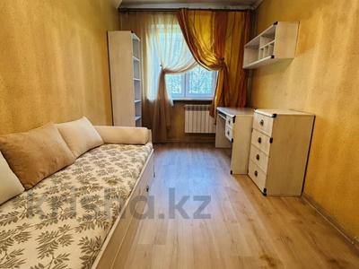 3-комнатная квартира · 60 м² · 2/4 этаж, мкр №5 41 за 300 000 ₸ в Алматы, Ауэзовский р-н