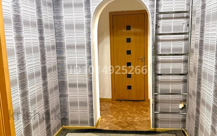 3-комнатная квартира · 98 м², Бобровка, Кунанбай 1 за 250 000 ₸ в Семее — фото 2