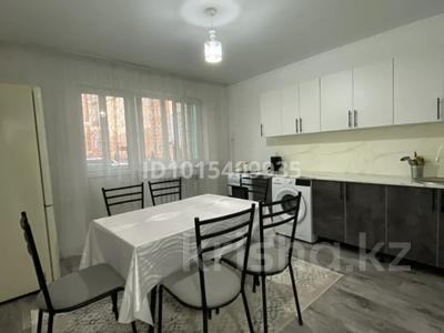 2-бөлмелі пәтер · 72 м² · 1/5 қабат, Бірлік 17 — Рядом с 29 школой, бағасы: 220 000 ₸ в Талдыкоргане, мкр Бирлик