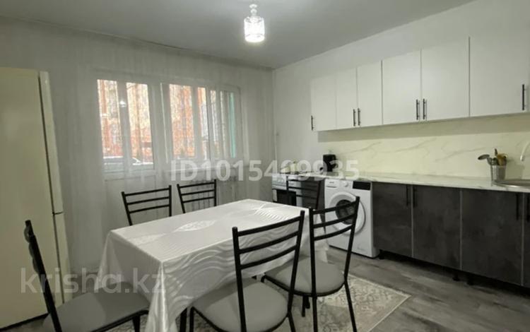 2-бөлмелі пәтер · 72 м² · 1/5 қабат, Бірлік 17 — Рядом с 29 школой, бағасы: 220 000 ₸ в Талдыкоргане, мкр Бирлик — фото 2