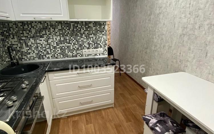 3-бөлмелі пәтер · 57 м² · 4/4 қабат, мкр №3, бағасы: 360 000 ₸ в Алматы, Ауэзовский р-н — фото 2