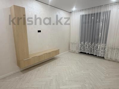 2-бөлмелі пәтер · 60 м² · 5 қабат, Алатауская трасса 2 — Сдается уютная квартира в удобном и развитом районе. Отличное расположение: • Школа находится примерно в 10 минутах ходьбы. • Детский сад расположен рядом с домом. • Торговый центр «Апорт» — всего в 5 минутах. • Дом находится вдоль дороги, удобный подъезд и транспортная доступность. • Рядом есть магазины, аптеки и всё необходимое для комфортного проживания. Отличный вариант для семьи. Удобное расположение — всё необходимое находится рядом!, бағасы: 250 000 ₸ в 