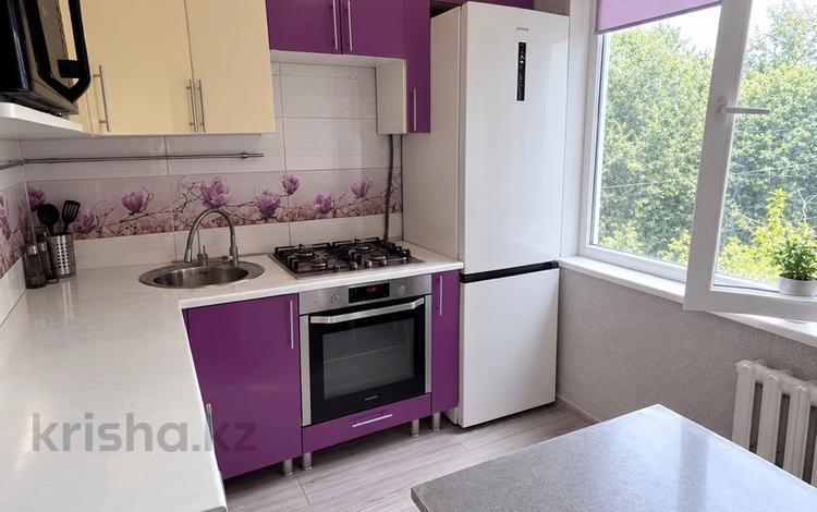 3-комнатная квартира · 56.6 м² · 3/5 этаж, Алмазова за 13.6 млн ₸ в Уральске — фото 2