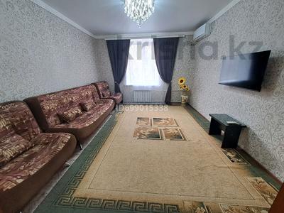 2-бөлмелі пәтер · 53 м² · 2/5 қабат · ай сайын, Уалиханова 8, бағасы: 180 000 〒 в Балхаше