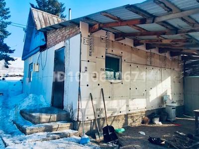 Дача · 2 комнаты · 45 м² · 800 сот., Самоцвет 134 — 5 улица за 5.5 млн 〒 в Усть-Каменогорске, Меновное